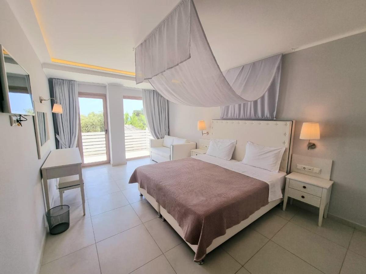 Enjoy Lichnos Bay Village, Camping, Hotel And Apartments Parga Exterior photo