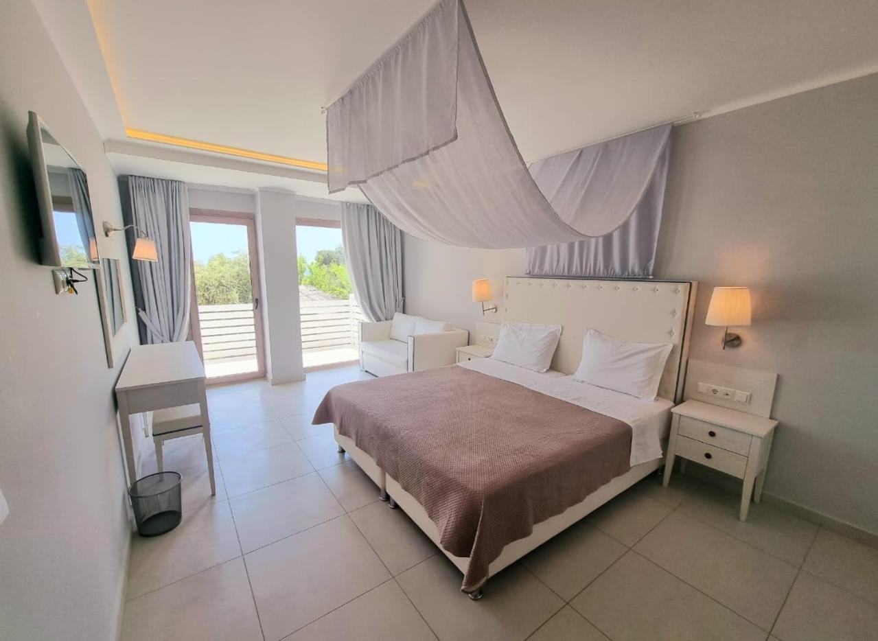 Enjoy Lichnos Bay Village, Camping, Hotel And Apartments Parga Exterior photo